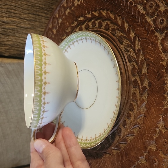 Beautiful Vintage Limoges France tea set highly collectable - Picture 5 of 10